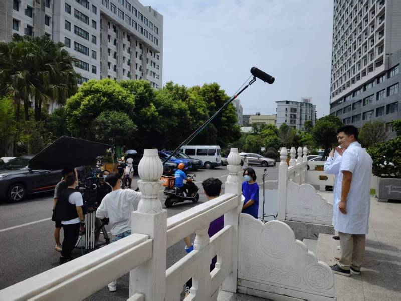 黑水县广告片拍摄公司低成本实现高规格制作的诀窍
